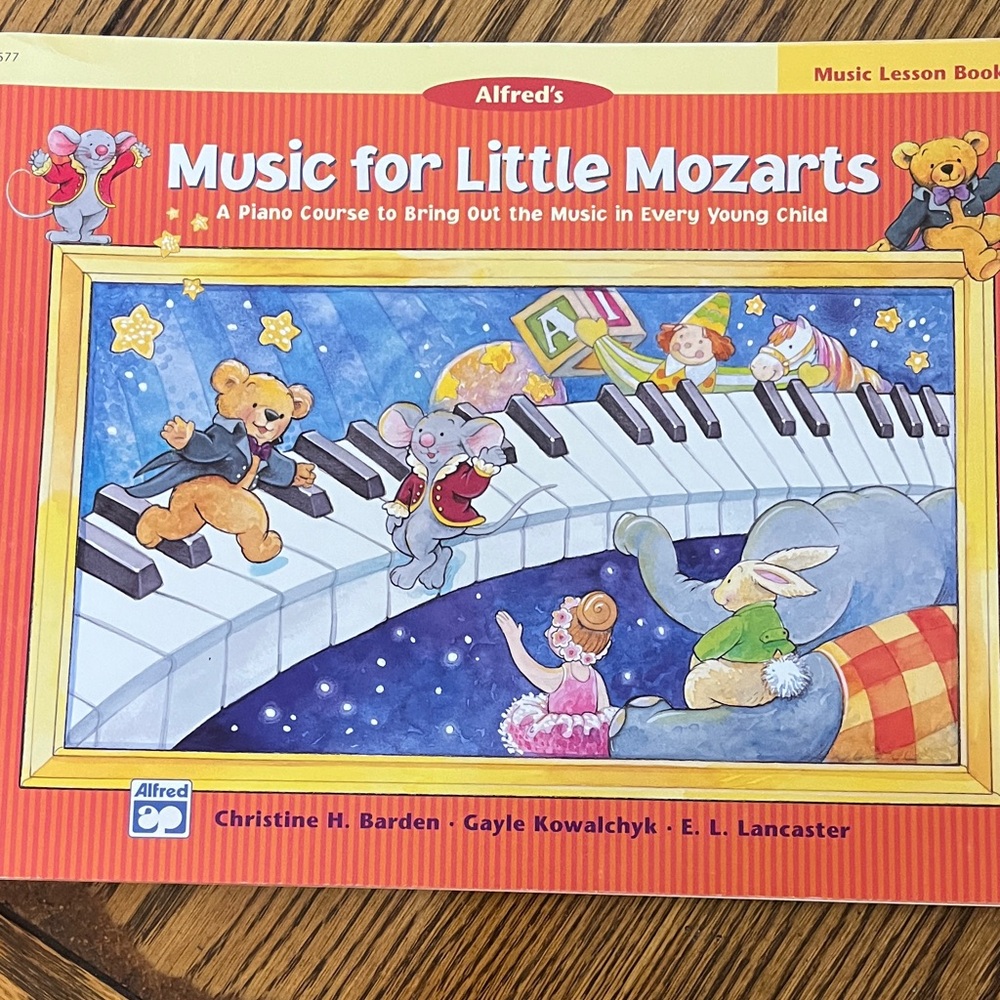 Alfred's Music for Little Mozarts - Vibrant Piano Course Book